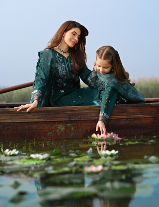 MnDaughter-Eid-Teal-003