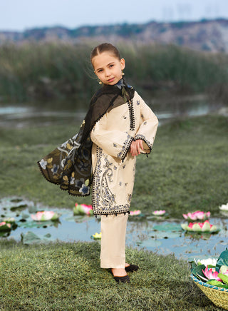 MnDaughter-Eid-White -006