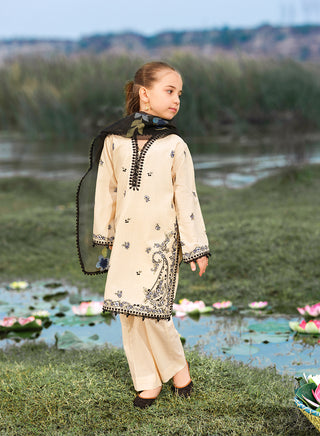 MnDaughter-Eid-White -006