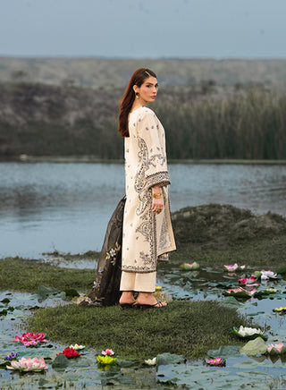 MnDaughter-Eid-White -006