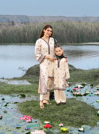 MnDaughter-Eid-White -006