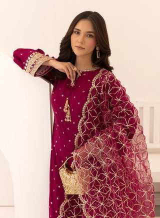 Charisma-Burgundy-003