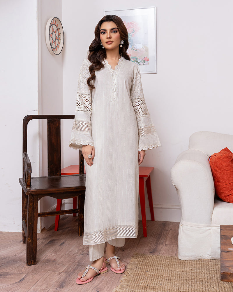 Off-White 2pc Readymade Lawn Suit