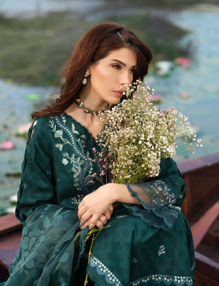 MnDaughter-Eid-Teal-003