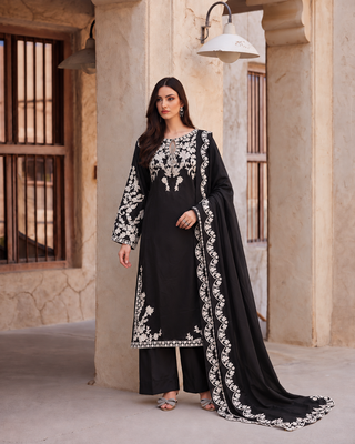 Romana Black