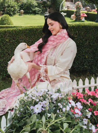 Lilly-MnD-Off White-005