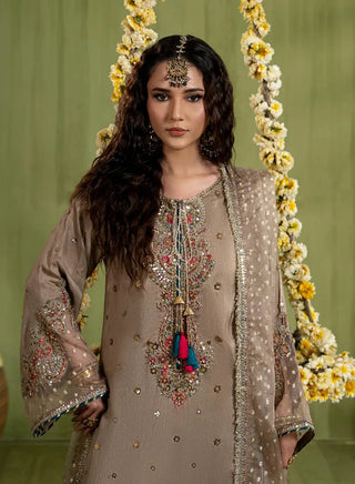 Wed-Ran-Taupe-002