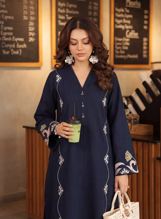 Serena-Navy-005