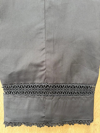 Tr-Black-002