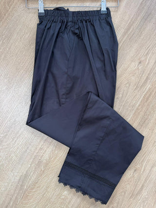 Tr-Black-012