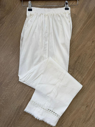 Tr-White-010